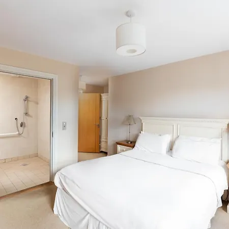 Сasa de vacaciones House 4 Dingle Manor, Stunning 3-bed House Emlagh East