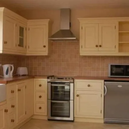 House 4 Dingle Manor, Stunning 3-bed House