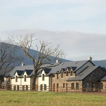 House 4 Dingle Manor, Stunning 3-bed House Сasa de vacaciones Emlagh East