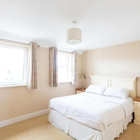 House 4 Dingle Manor, Stunning 3-bed House Сasa de vacaciones *
